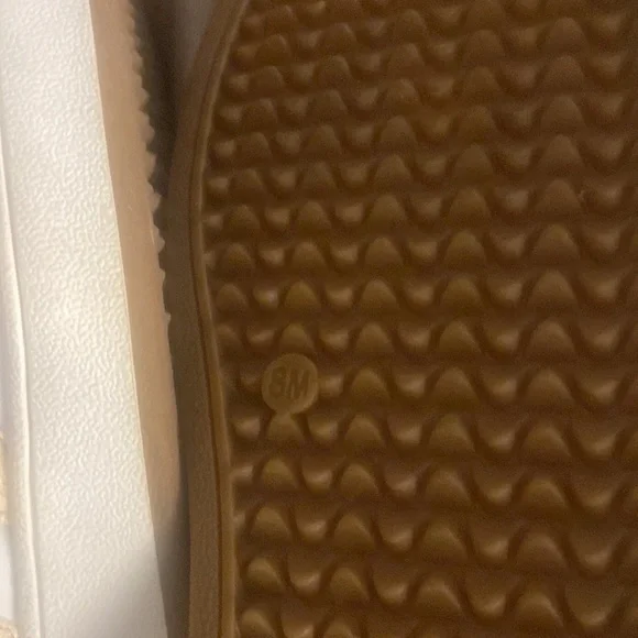 🎀 Lucky Brand Hinta Sneakers Women's Size 8 White Gold Leather Athletic Shoes - Picture 11 of 12